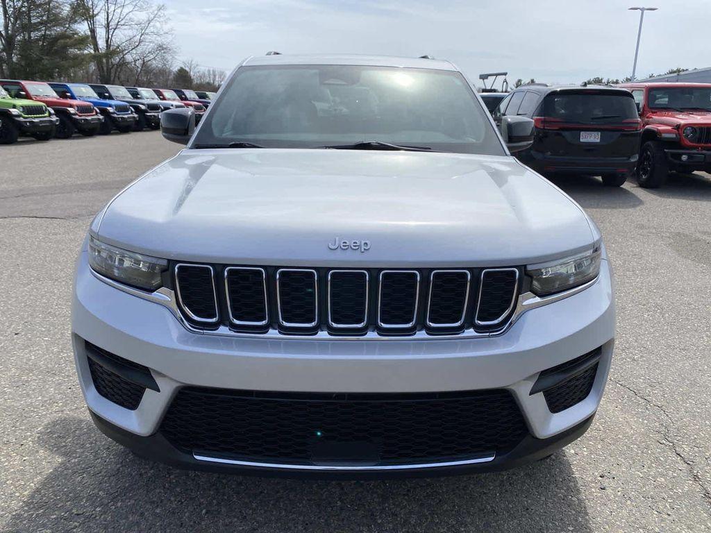 used 2025 Jeep Grand Cherokee car, priced at $33,675
