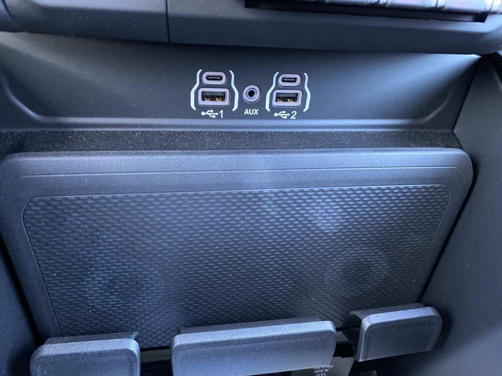 new 2025 Ram 1500 car, priced at $59,700