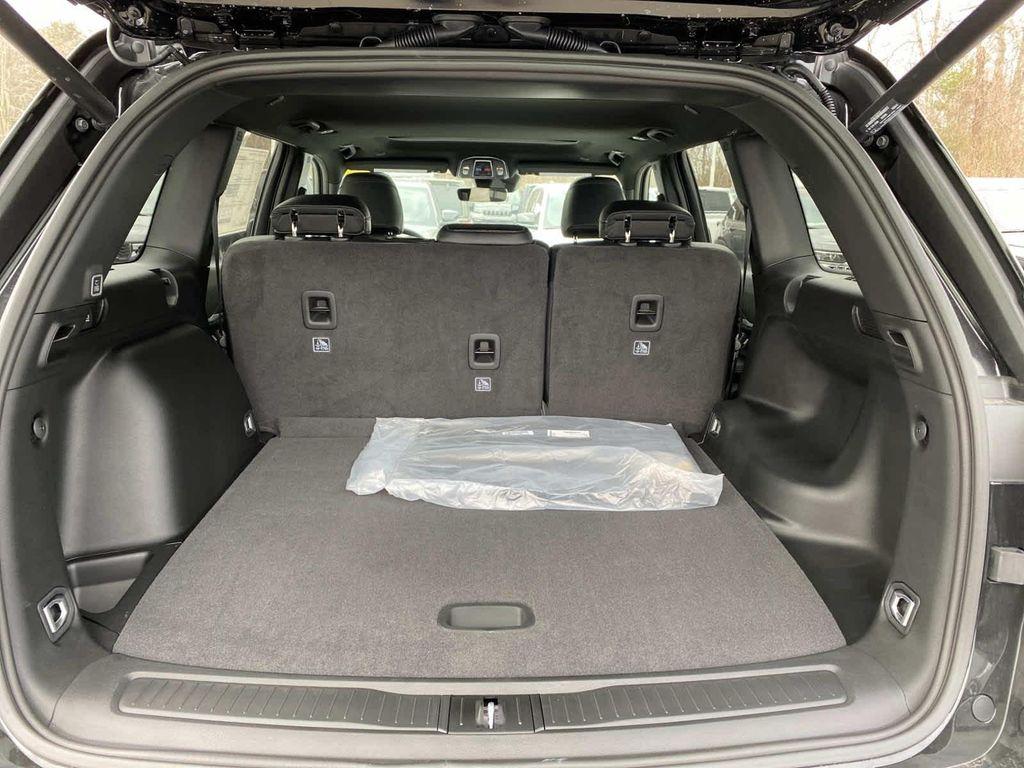 new 2026 Jeep Grand Cherokee car, priced at $49,170