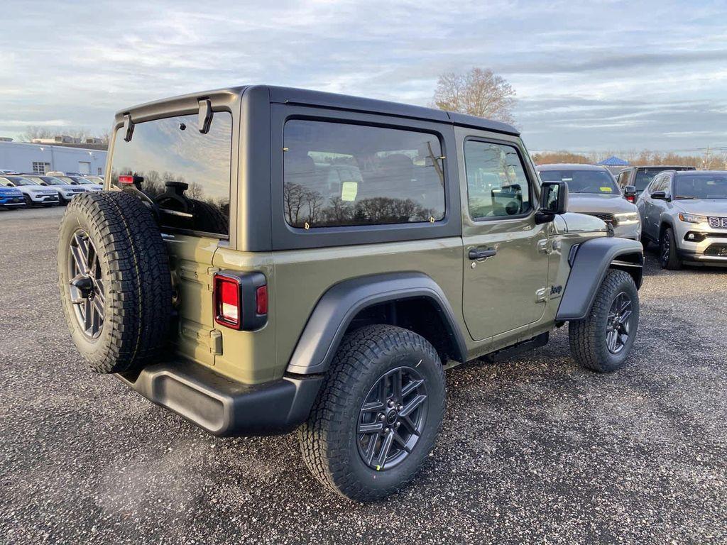 new 2026 Jeep Wrangler car, priced at $47,125