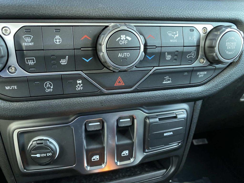 new 2026 Jeep Wrangler car, priced at $47,125