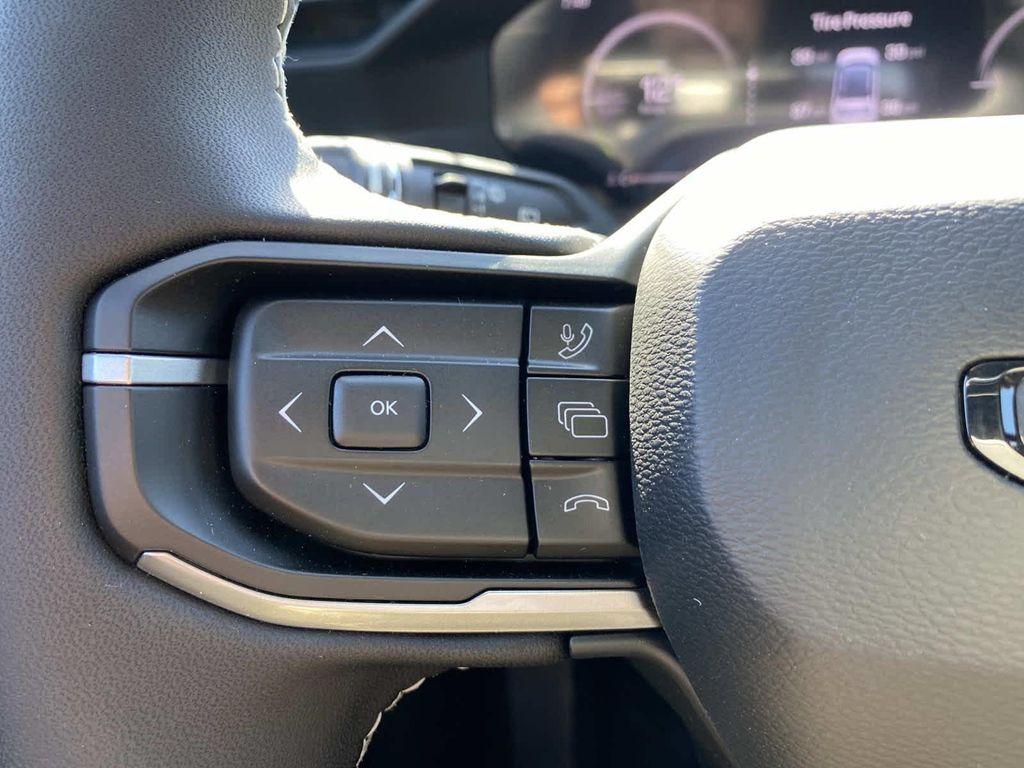 new 2026 Jeep Cherokee car, priced at $41,310