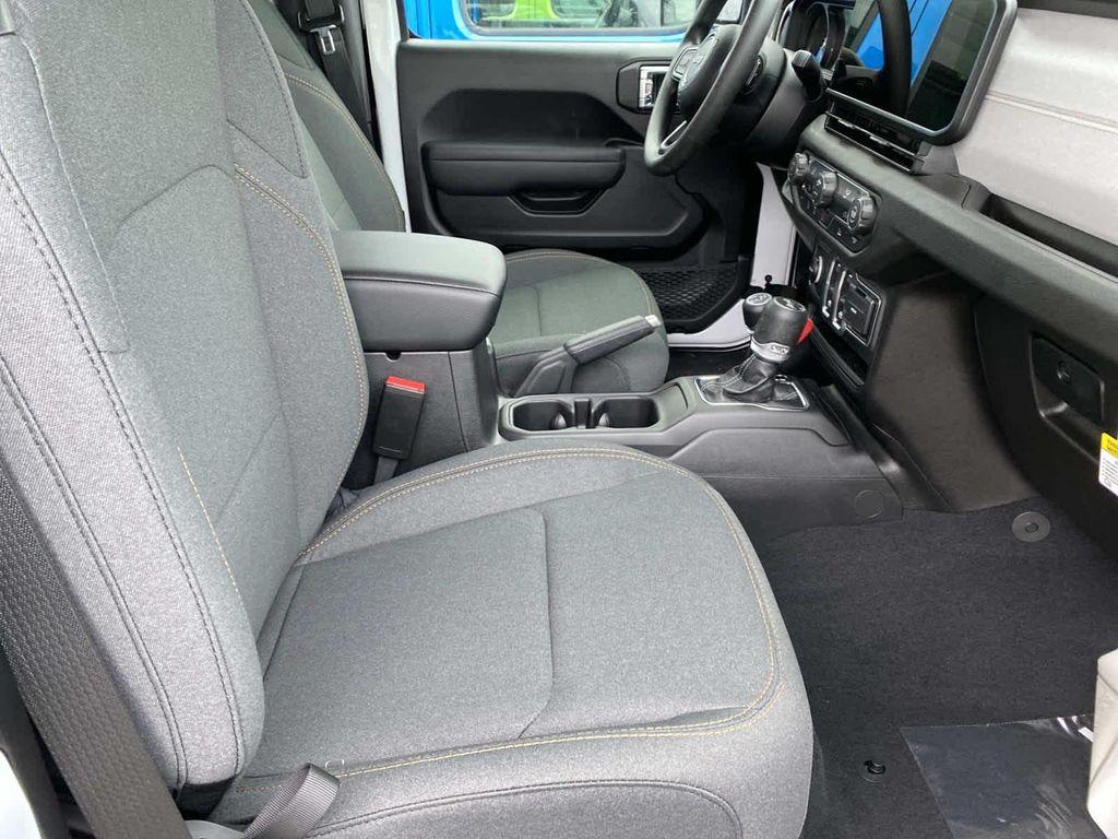 new 2026 Jeep Wrangler car, priced at $41,680