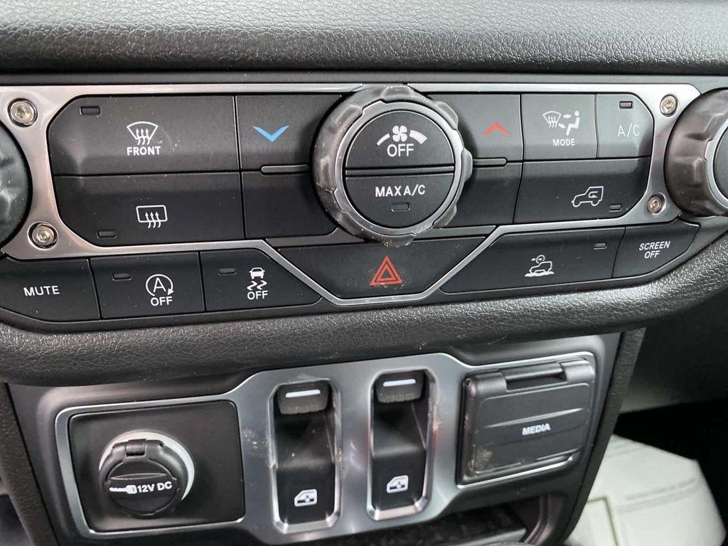 new 2026 Jeep Wrangler car, priced at $41,680