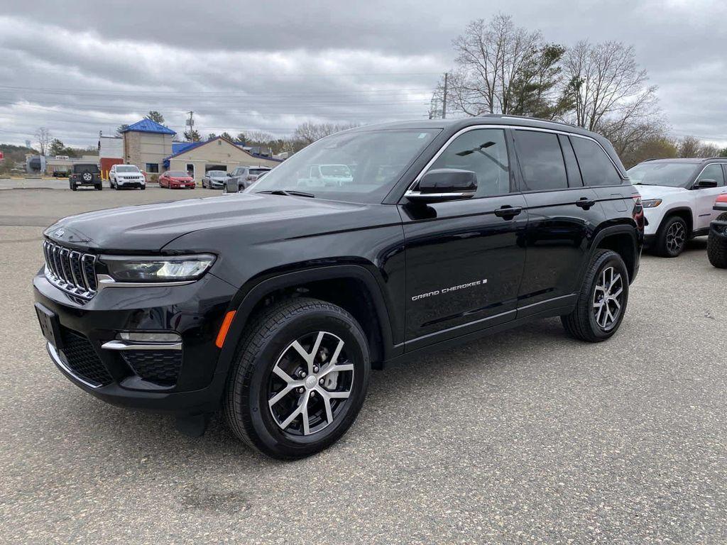 used 2023 Jeep Grand Cherokee car, priced at $32,899