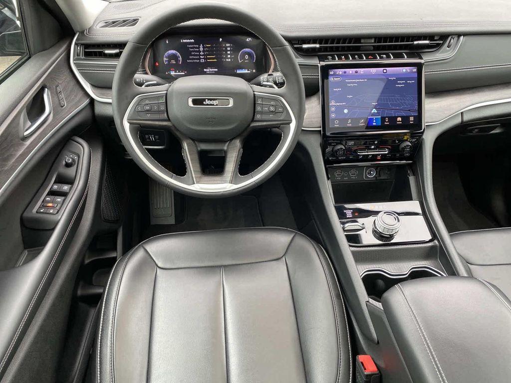 used 2023 Jeep Grand Cherokee car, priced at $32,899