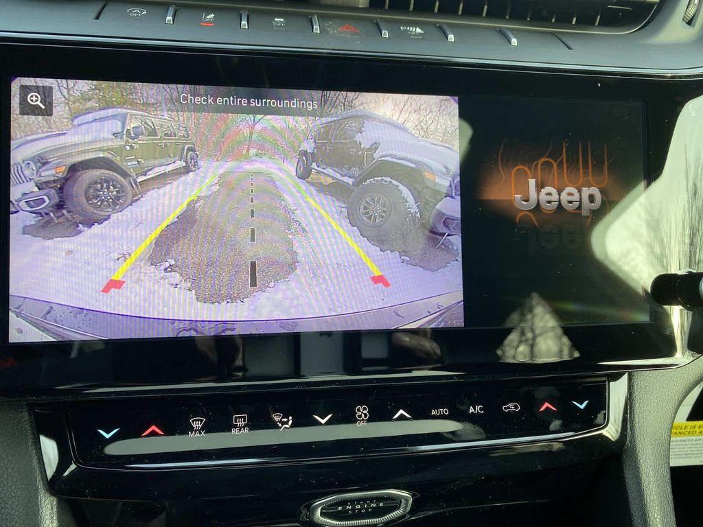 new 2026 Jeep Grand Cherokee car, priced at $50,805