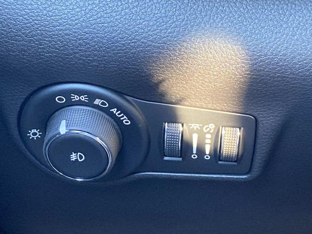 new 2026 Jeep Compass car, priced at $38,045