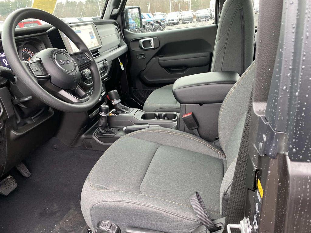 new 2026 Jeep Wrangler car, priced at $42,275