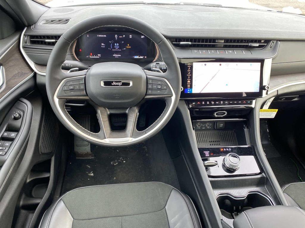 new 2026 Jeep Grand Cherokee car, priced at $48,155