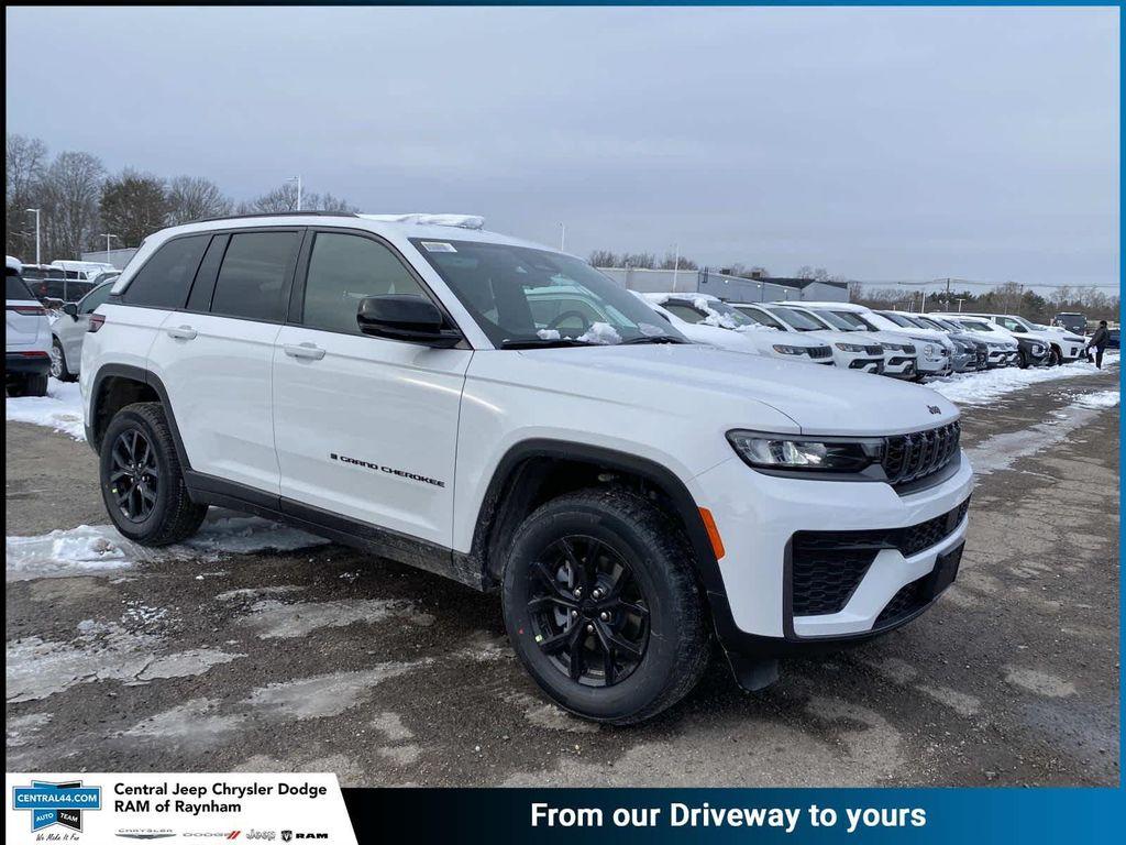 new 2026 Jeep Grand Cherokee car, priced at $48,155