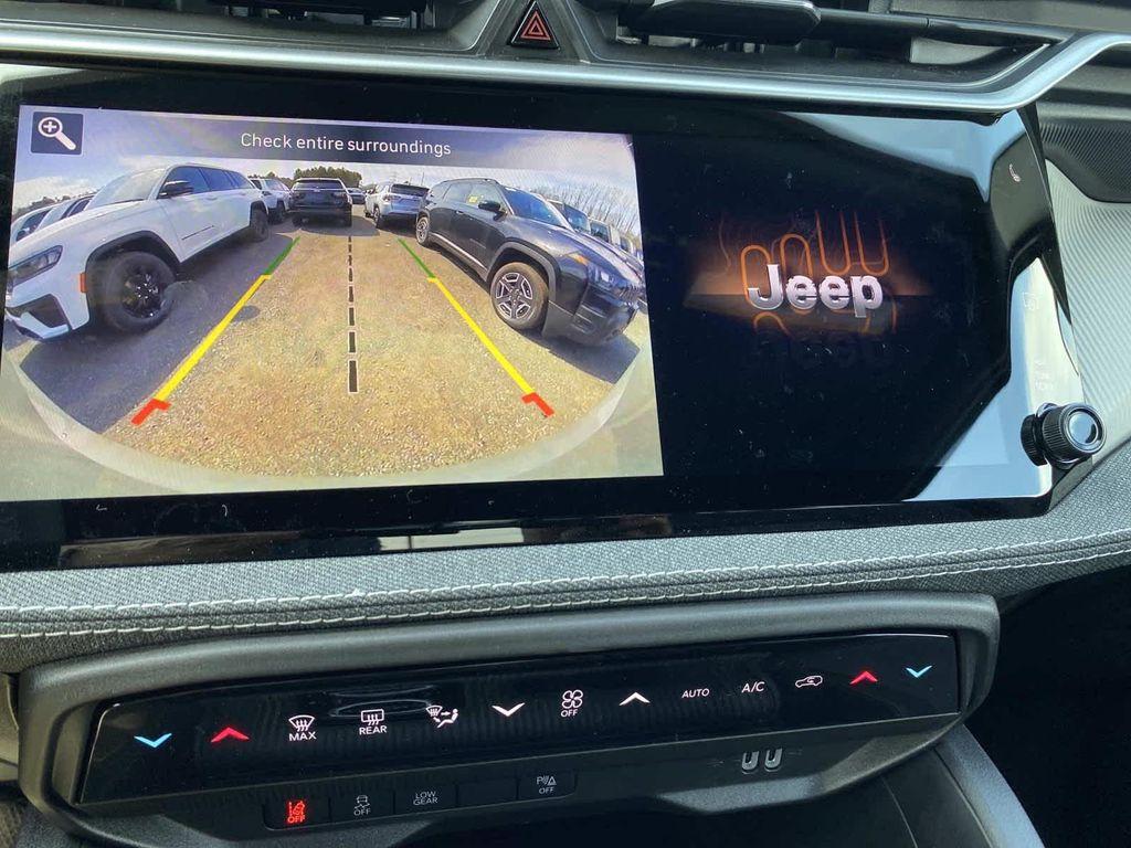 new 2026 Jeep Cherokee car, priced at $41,310