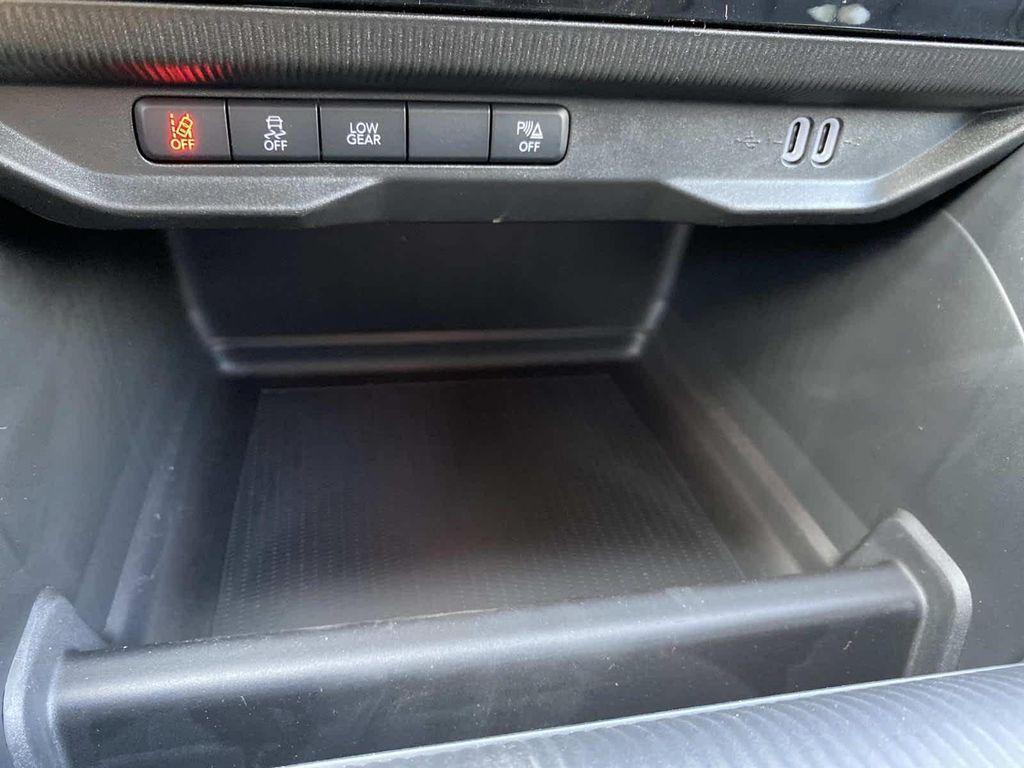 new 2026 Jeep Cherokee car, priced at $41,310