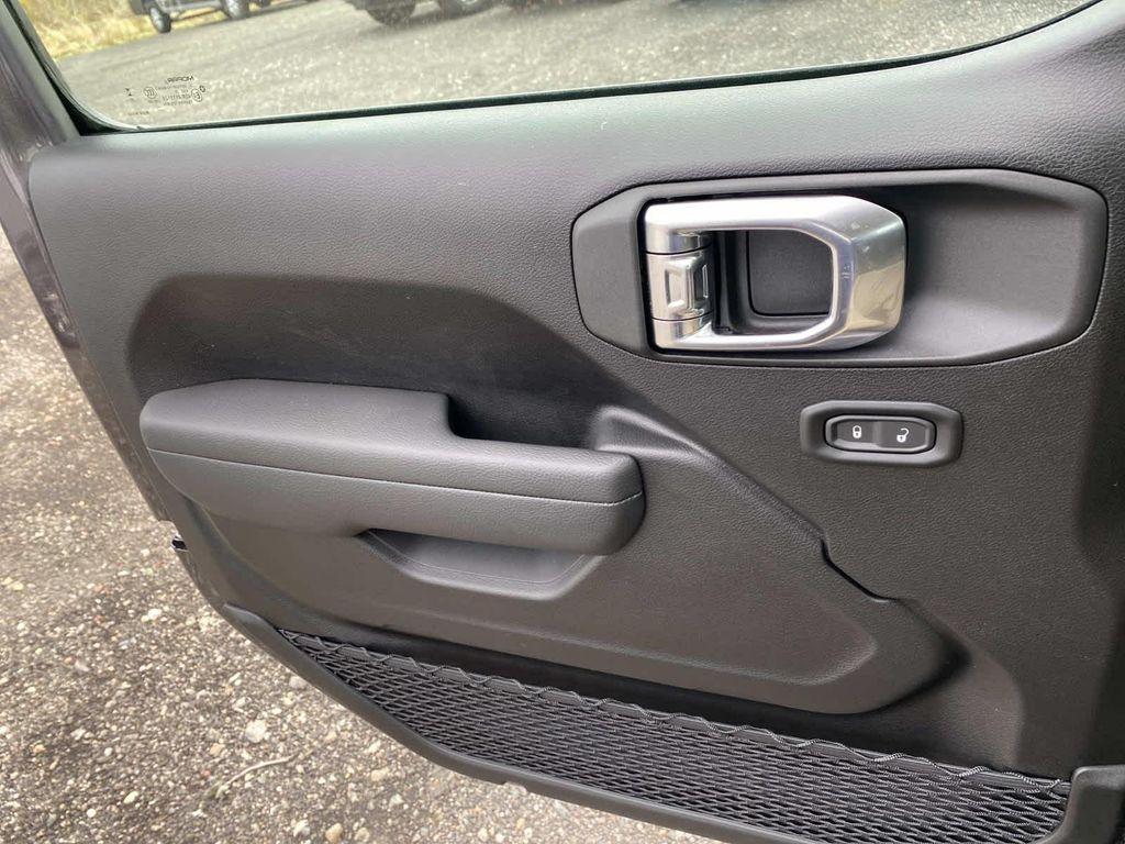 new 2026 Jeep Wrangler car, priced at $42,500