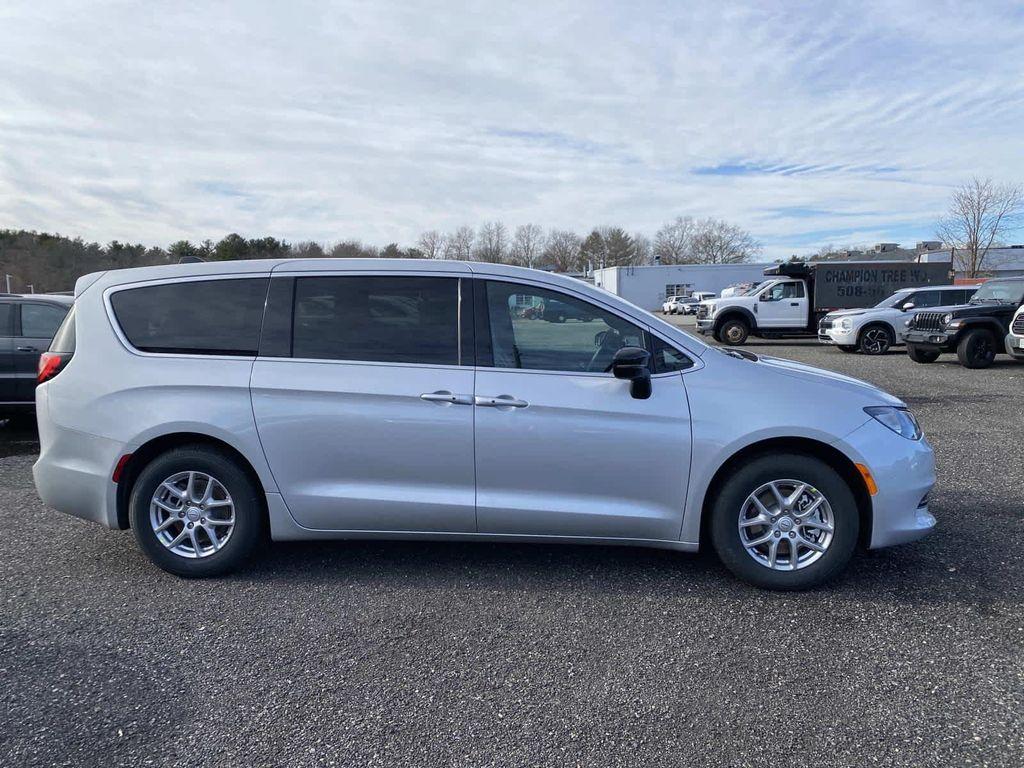 new 2026 Chrysler Voyager car, priced at $43,610