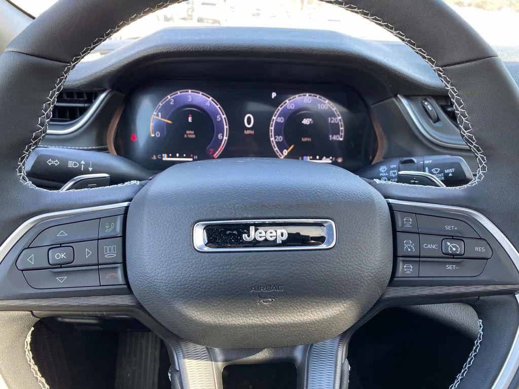 new 2025 Jeep Grand Cherokee L car, priced at $45,125