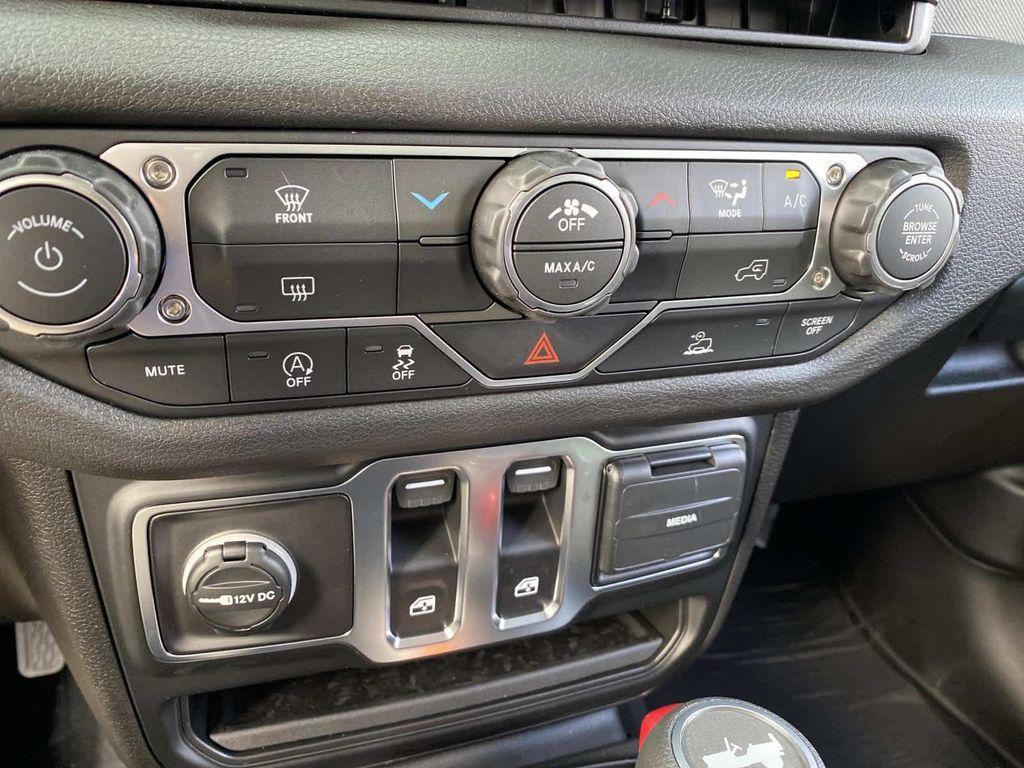 new 2026 Jeep Wrangler car, priced at $41,165