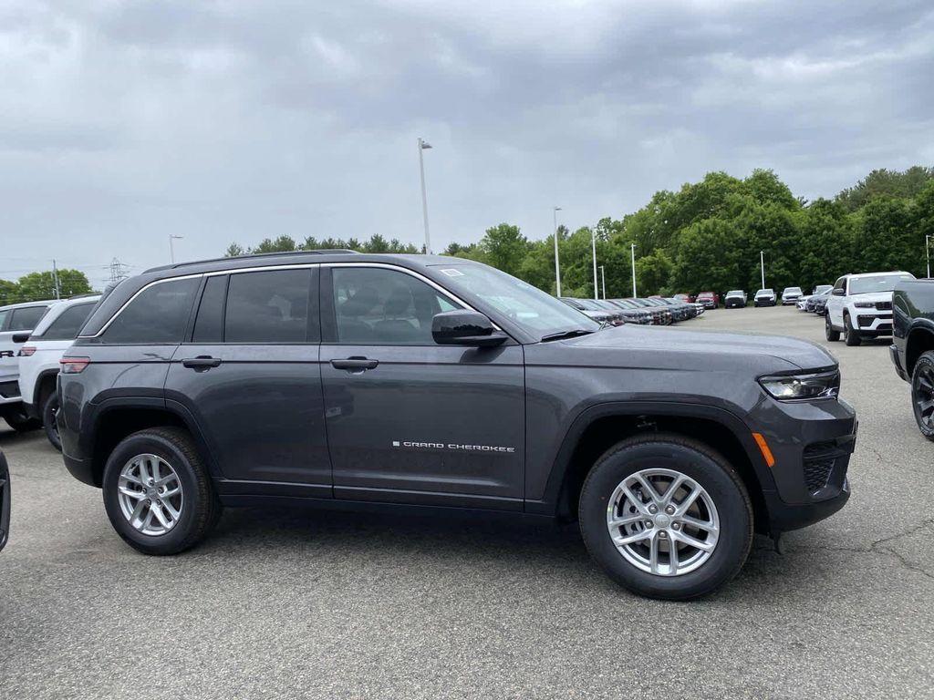 new 2026 Jeep Grand Cherokee car, priced at $47,225