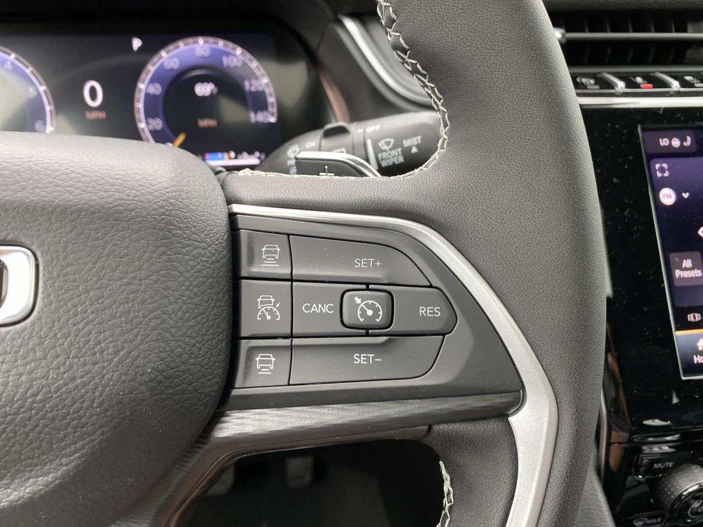 new 2026 Jeep Grand Cherokee car, priced at $47,225