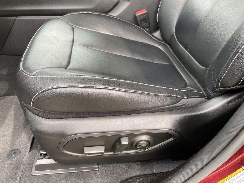 used 2023 Jeep Grand Cherokee car, priced at $32,473