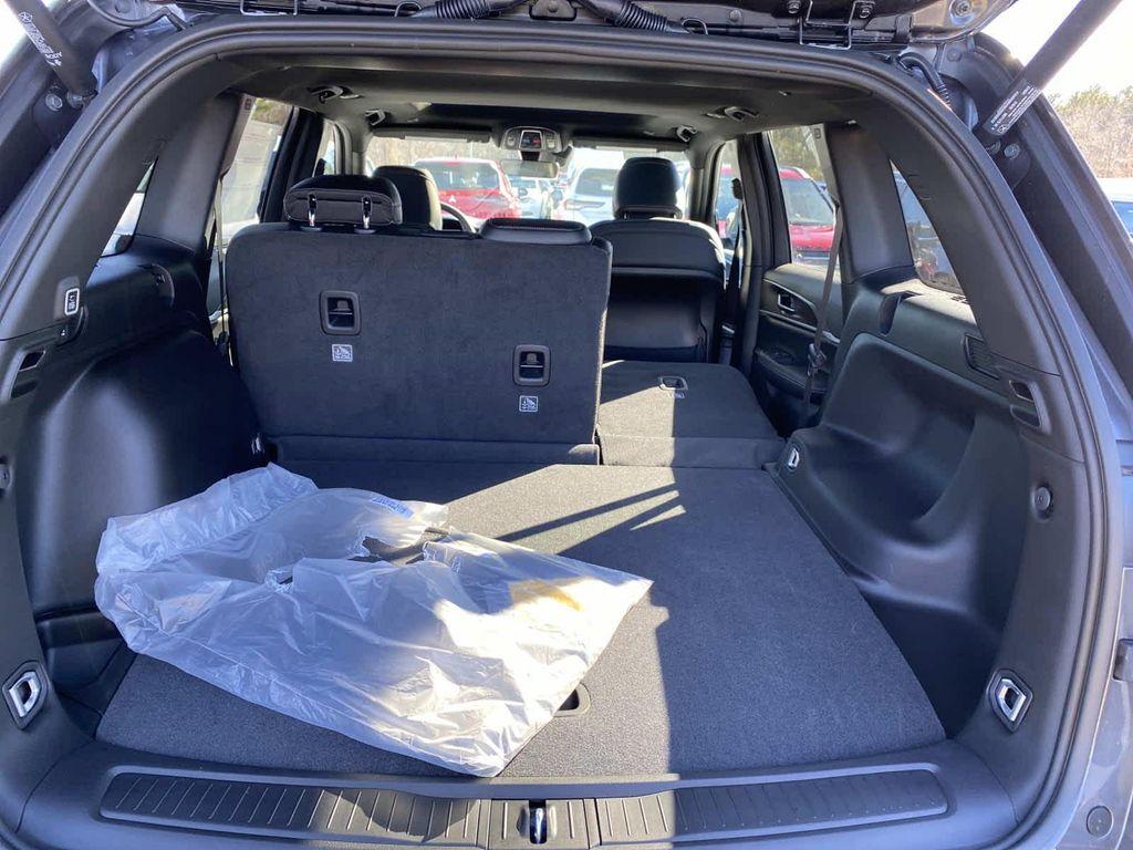 new 2026 Jeep Grand Cherokee car, priced at $49,170
