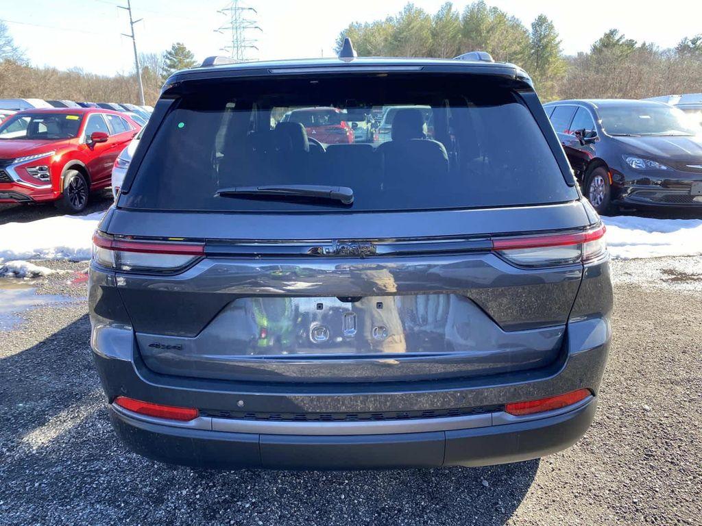new 2026 Jeep Grand Cherokee car, priced at $49,170