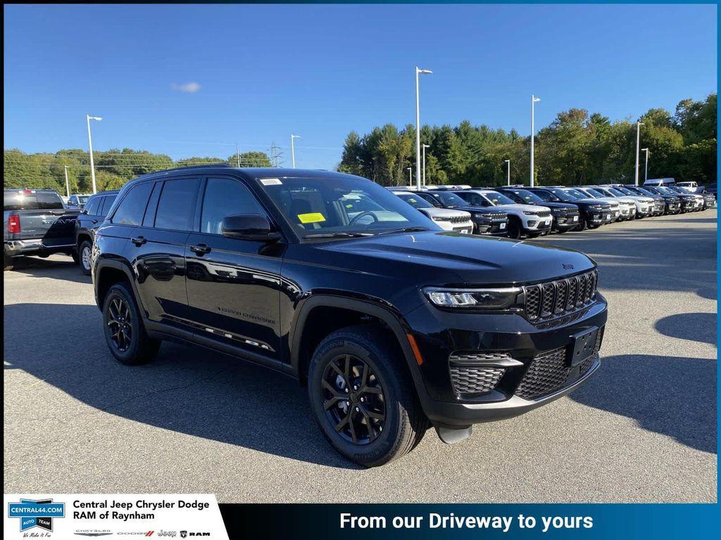 new 2025 Jeep Grand Cherokee car, priced at $46,730
