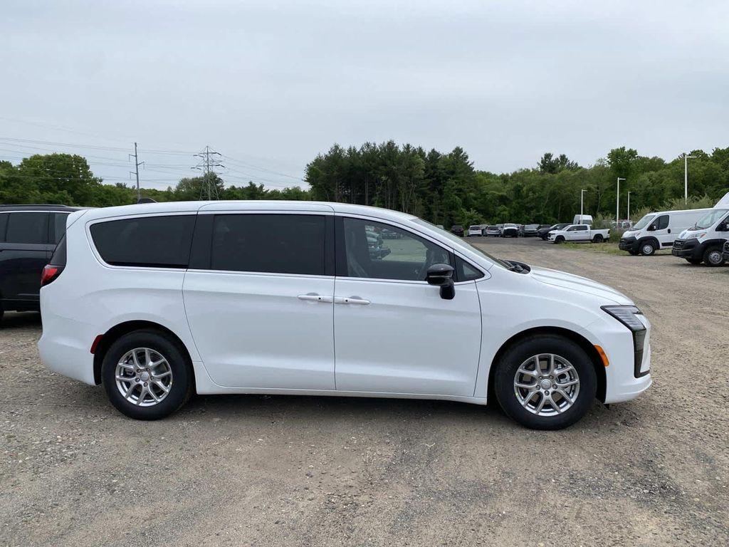 new 2027 Chrysler Pacifica car, priced at $45,765