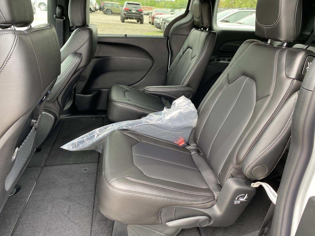 new 2027 Chrysler Pacifica car, priced at $45,765