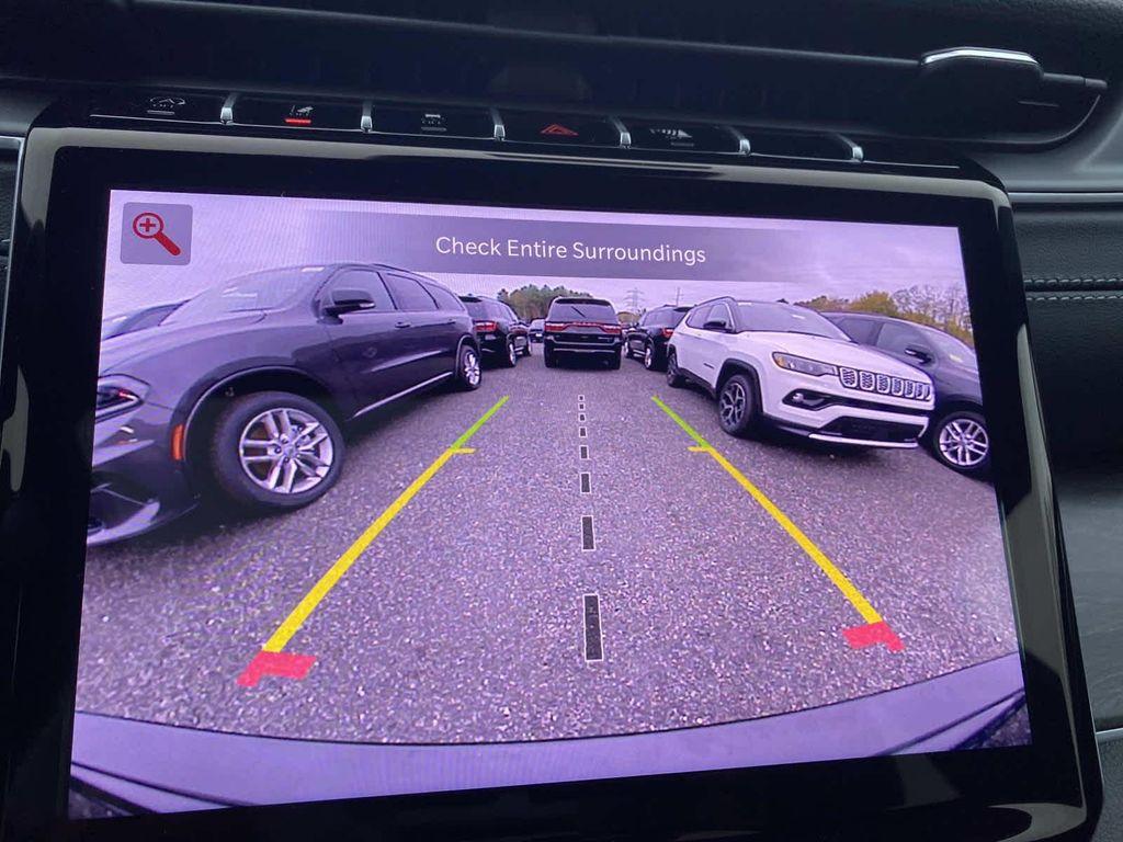 new 2025 Jeep Grand Cherokee car, priced at $50,010