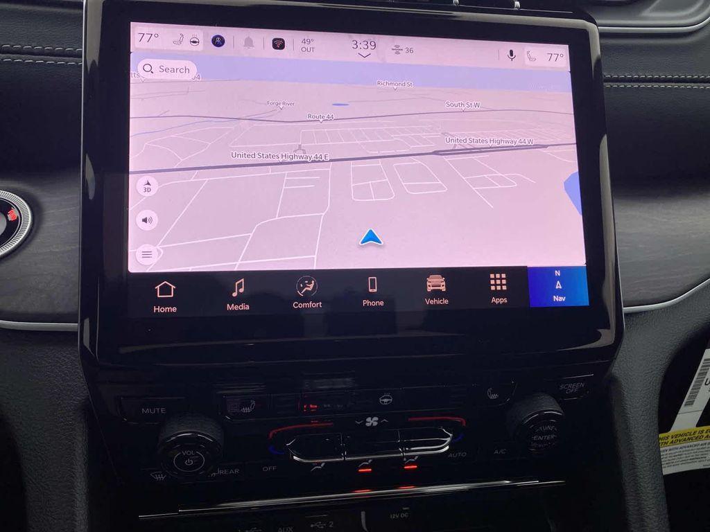 new 2025 Jeep Grand Cherokee car, priced at $50,010