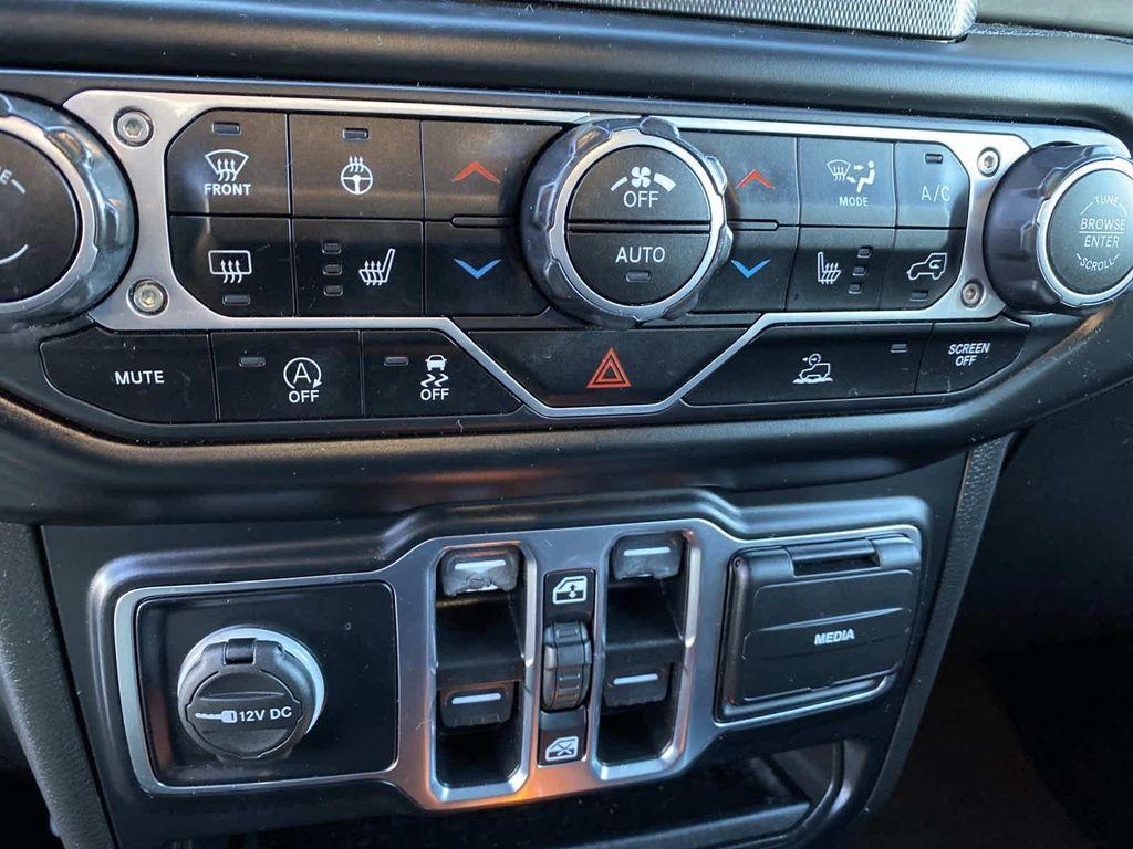 used 2021 Jeep Wrangler Unlimited car, priced at $27,652