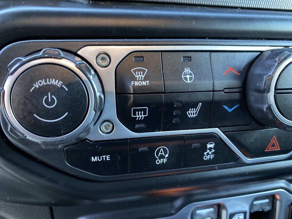 used 2021 Jeep Wrangler Unlimited car, priced at $27,652