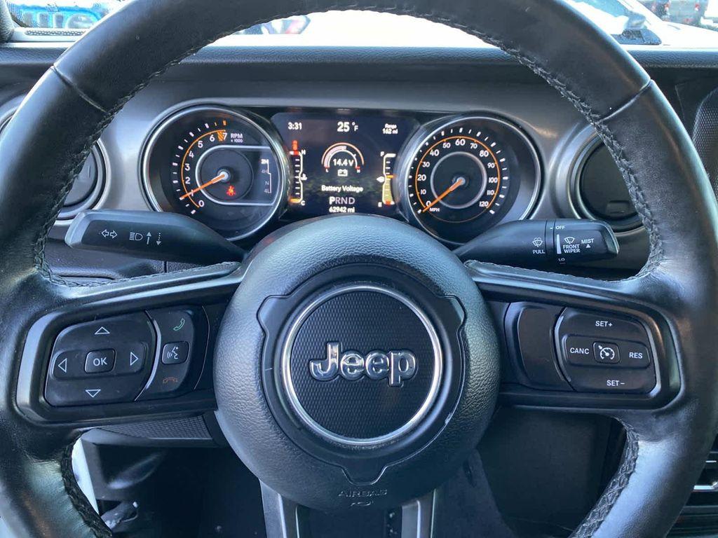 used 2021 Jeep Wrangler Unlimited car, priced at $27,652