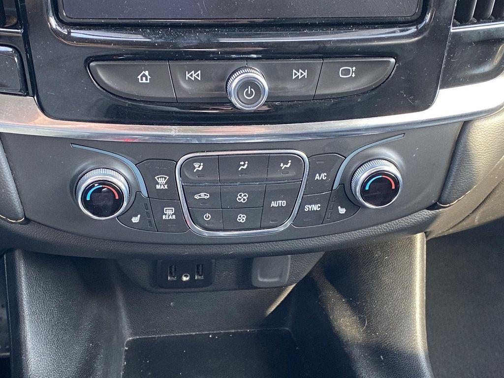 used 2021 Chevrolet Traverse car, priced at $21,887