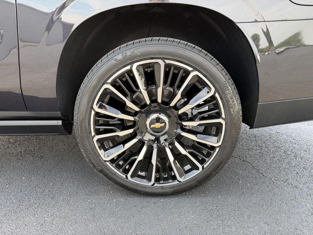 new 2026 Chevrolet Suburban car, priced at $98,318