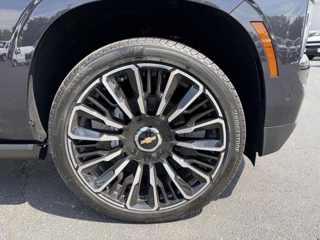 new 2026 Chevrolet Suburban car, priced at $98,318