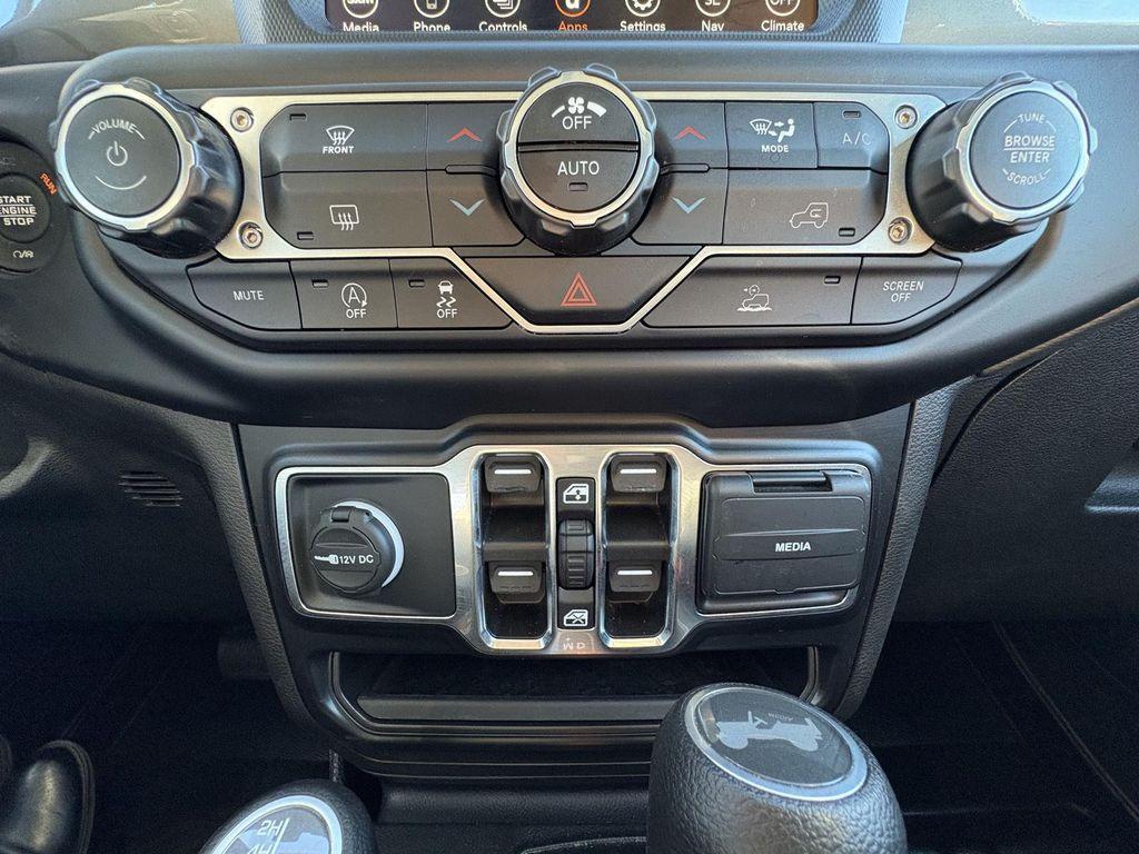 used 2022 Jeep Wrangler Unlimited car, priced at $27,395