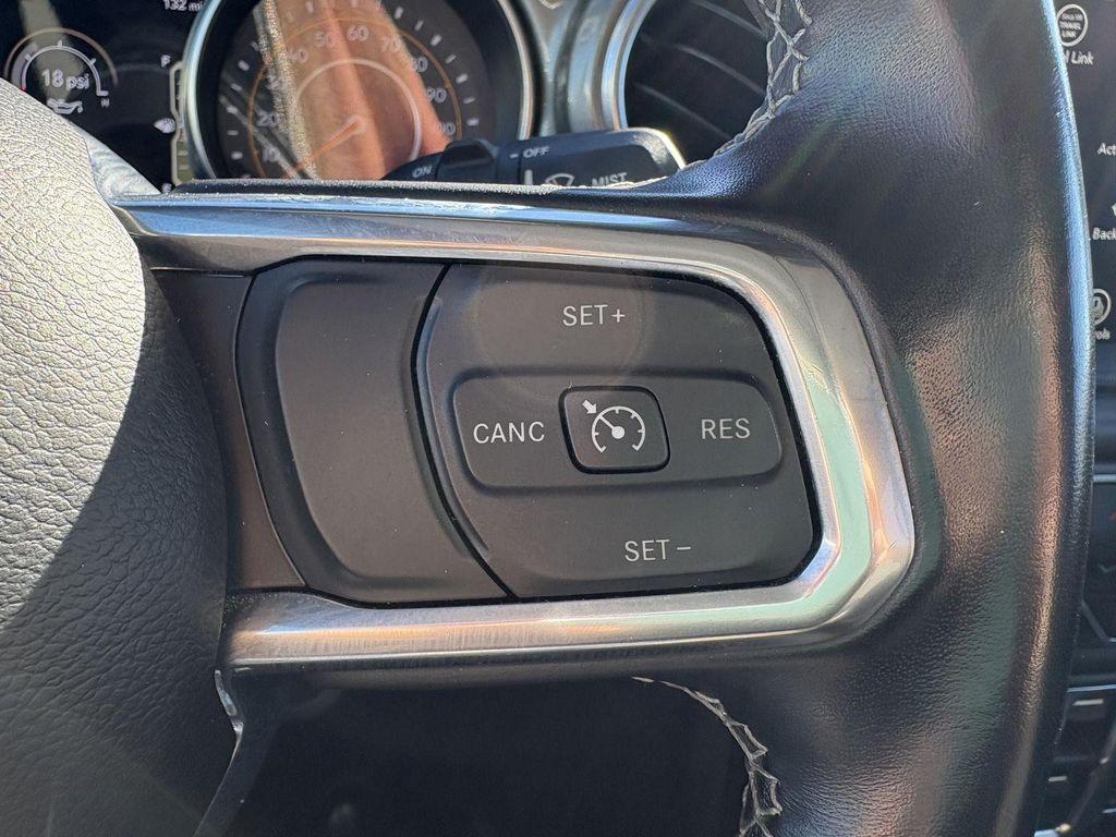 used 2022 Jeep Wrangler Unlimited car, priced at $27,395