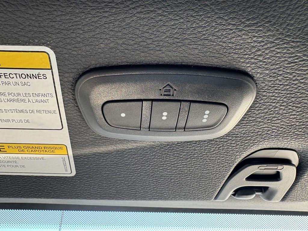 used 2022 Jeep Wrangler Unlimited car, priced at $27,395