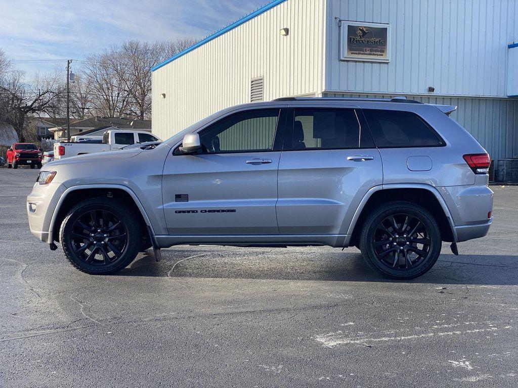 used 2021 Jeep Grand Cherokee car, priced at $21,490