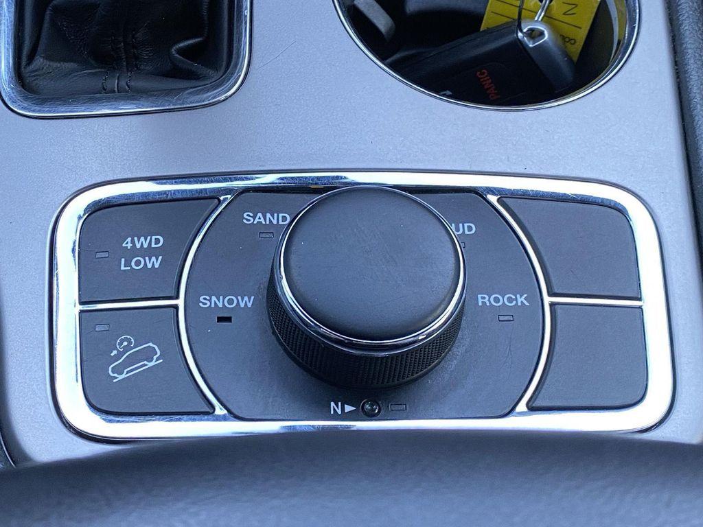 used 2021 Jeep Grand Cherokee car, priced at $21,490