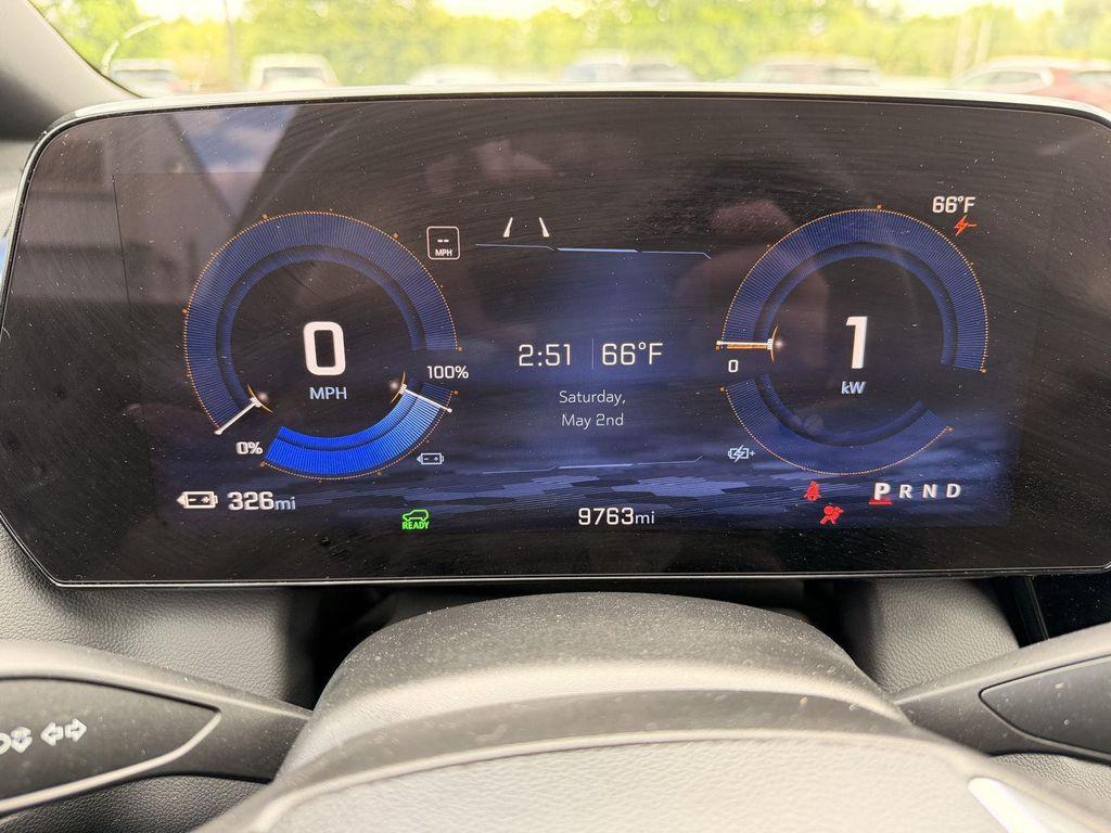 used 2025 Chevrolet Equinox EV car, priced at $25,898