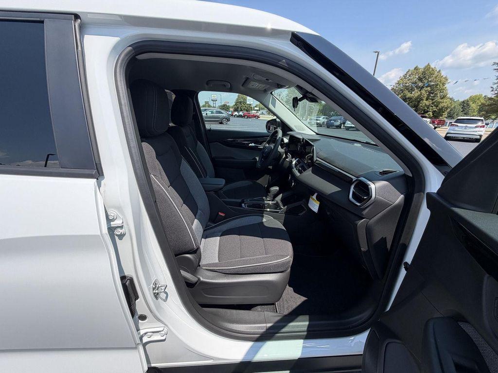 new 2026 Chevrolet TrailBlazer car, priced at $26,264