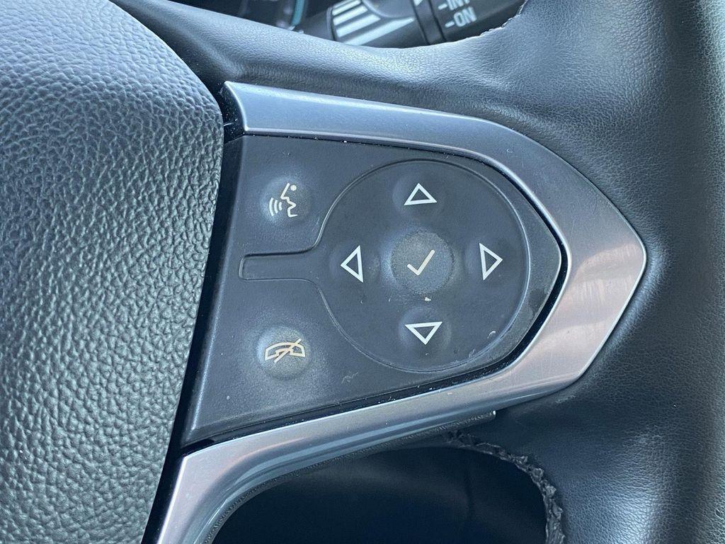 used 2023 Chevrolet Traverse car, priced at $33,599