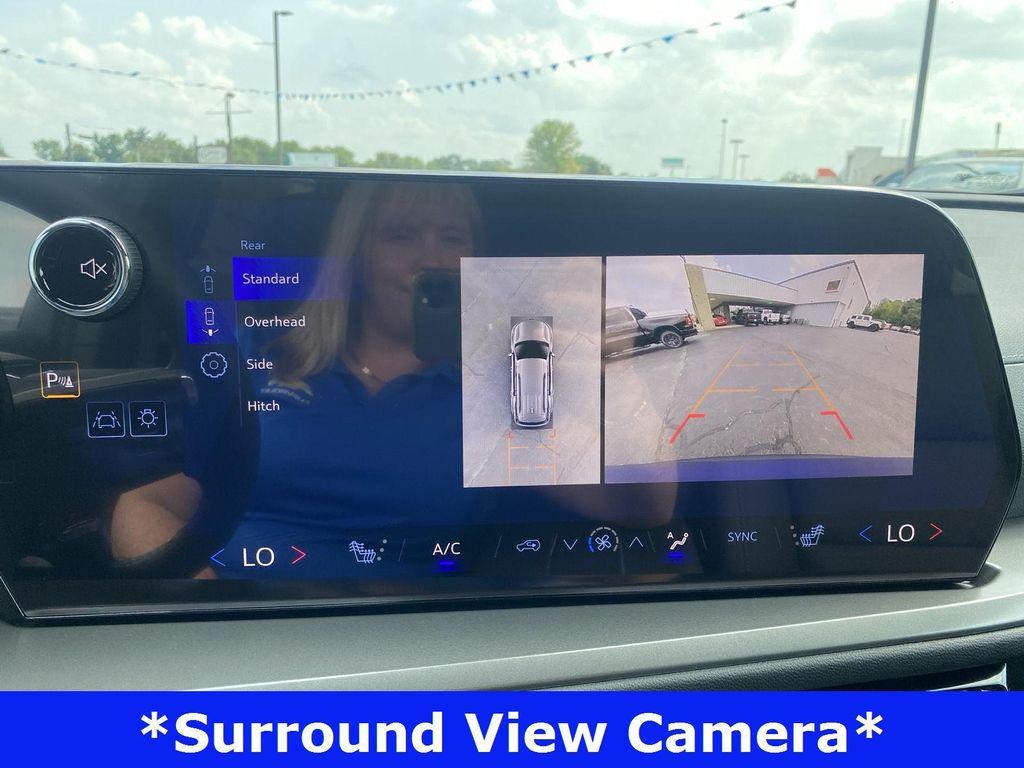 new 2026 Chevrolet Traverse car, priced at $44,895