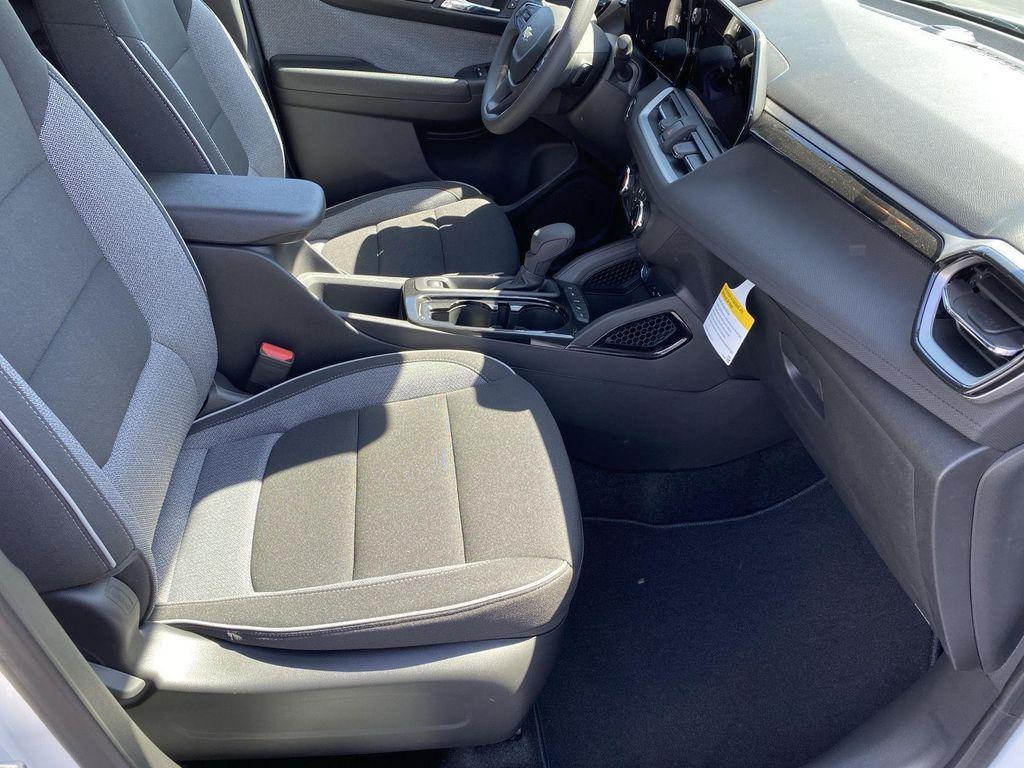 new 2026 Chevrolet TrailBlazer car, priced at $26,436