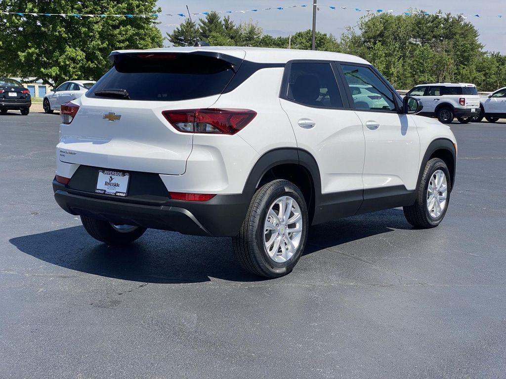 new 2026 Chevrolet TrailBlazer car, priced at $26,436