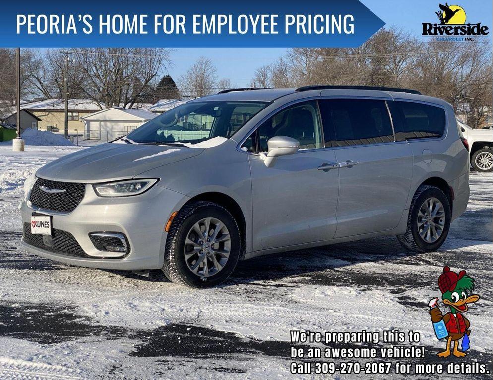 used 2022 Chrysler Pacifica car, priced at $24,464