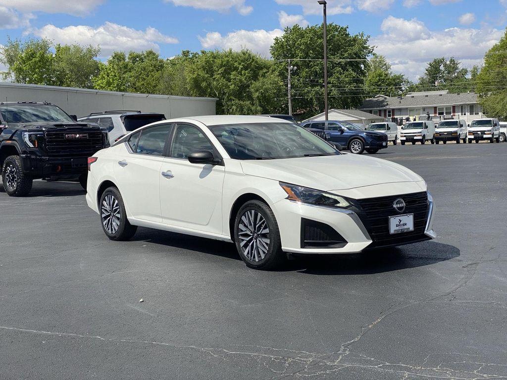 used 2024 Nissan Altima car, priced at $20,899